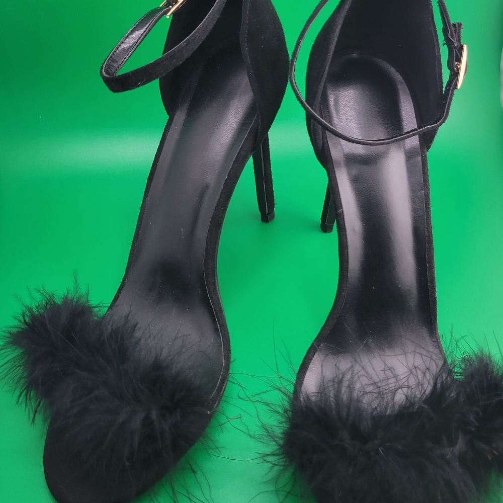 Feather Stilleto